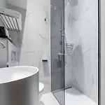 Apartament Bluestay 78 - Superb Paryż